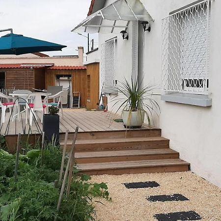 Maison Ville Agreable Riorges Екстер'єр фото